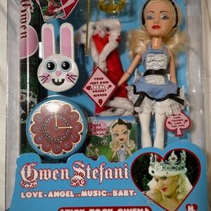 Harajuku Lovers - Gwen Stefani doll